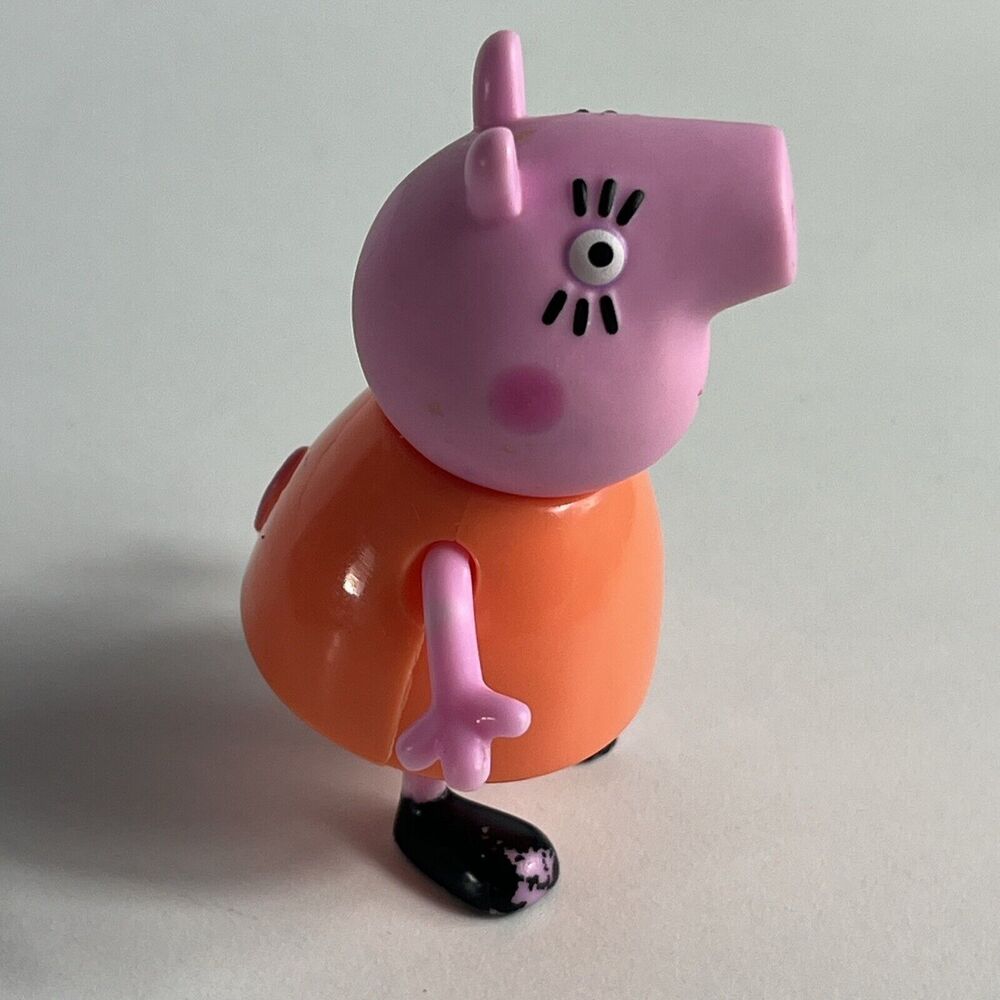 Peppa Pig Mrs MOM MUMMY Mother In Orange 2.75" Tall Figure Jazwares
